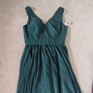 Elegant Green Sleeveless Dress